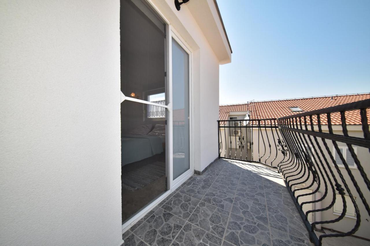 Apartments Zrakic ザトン エクステリア 写真