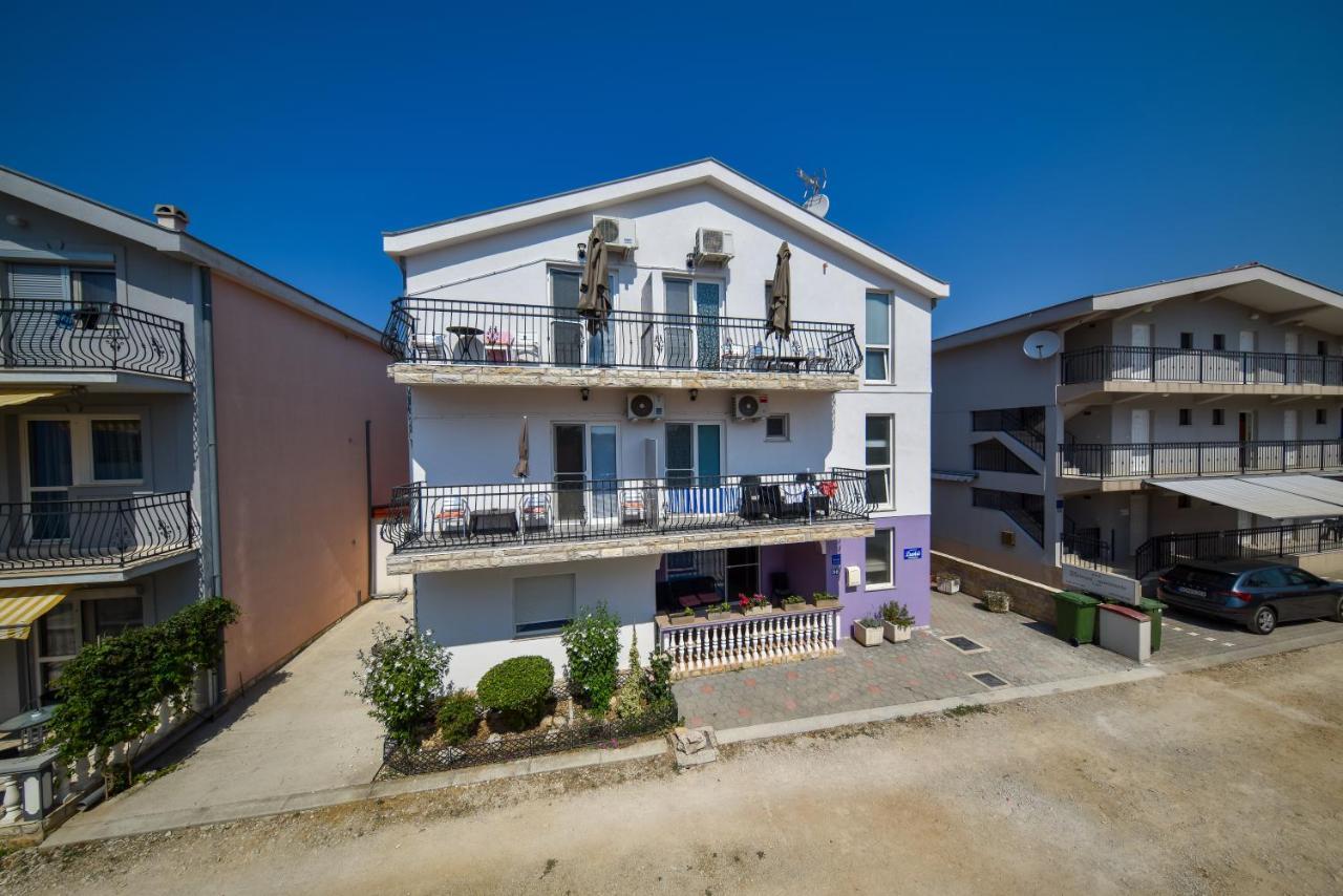 Apartments Zrakic ザトン エクステリア 写真