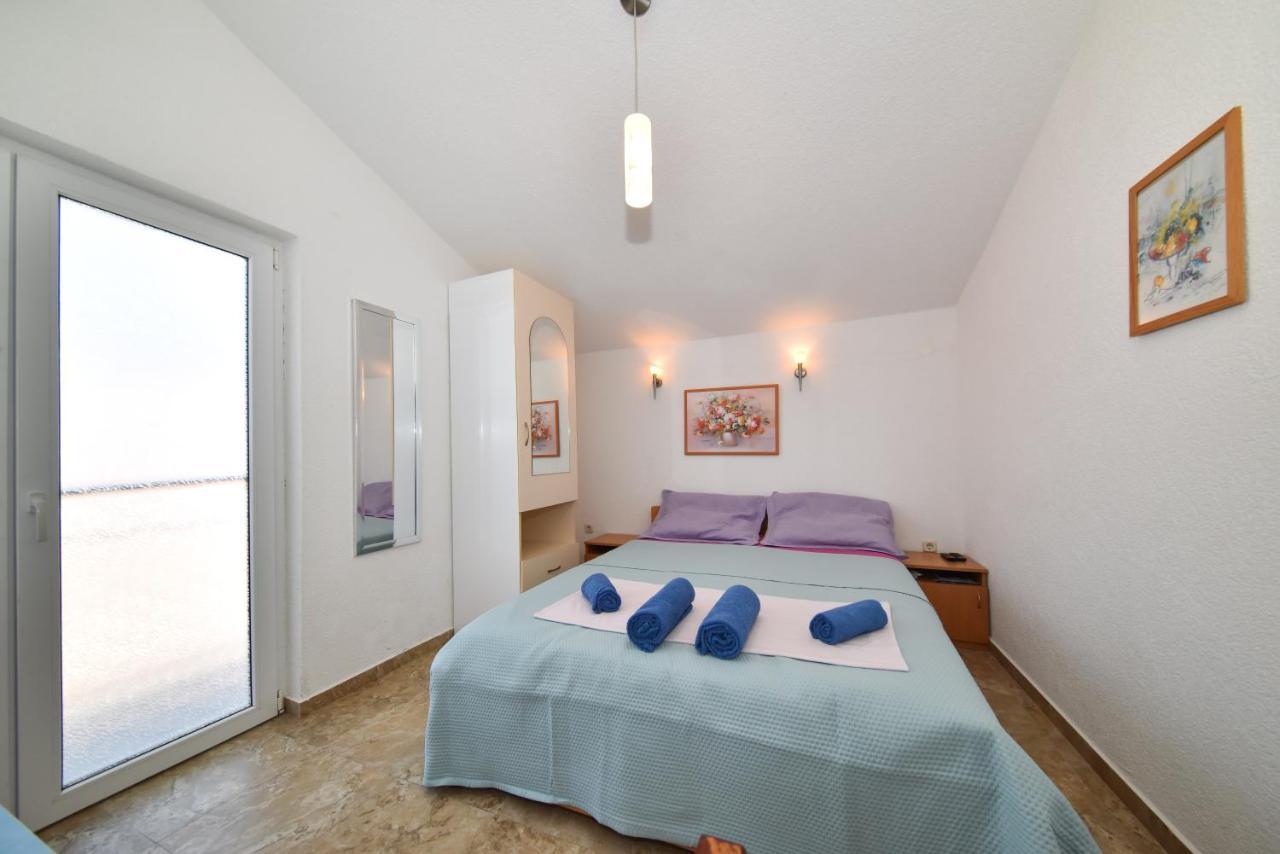 Apartments Zrakic ザトン エクステリア 写真