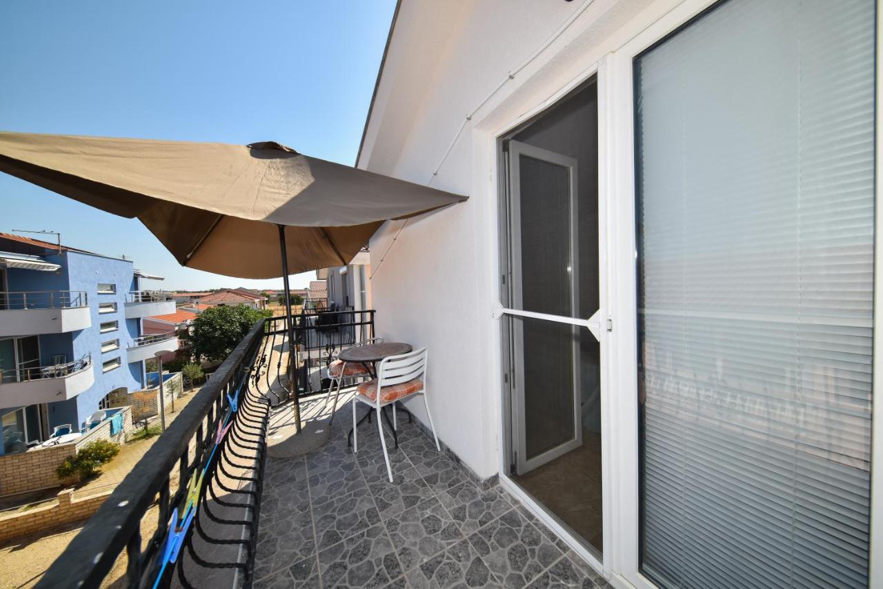 Apartments Zrakic ザトン エクステリア 写真