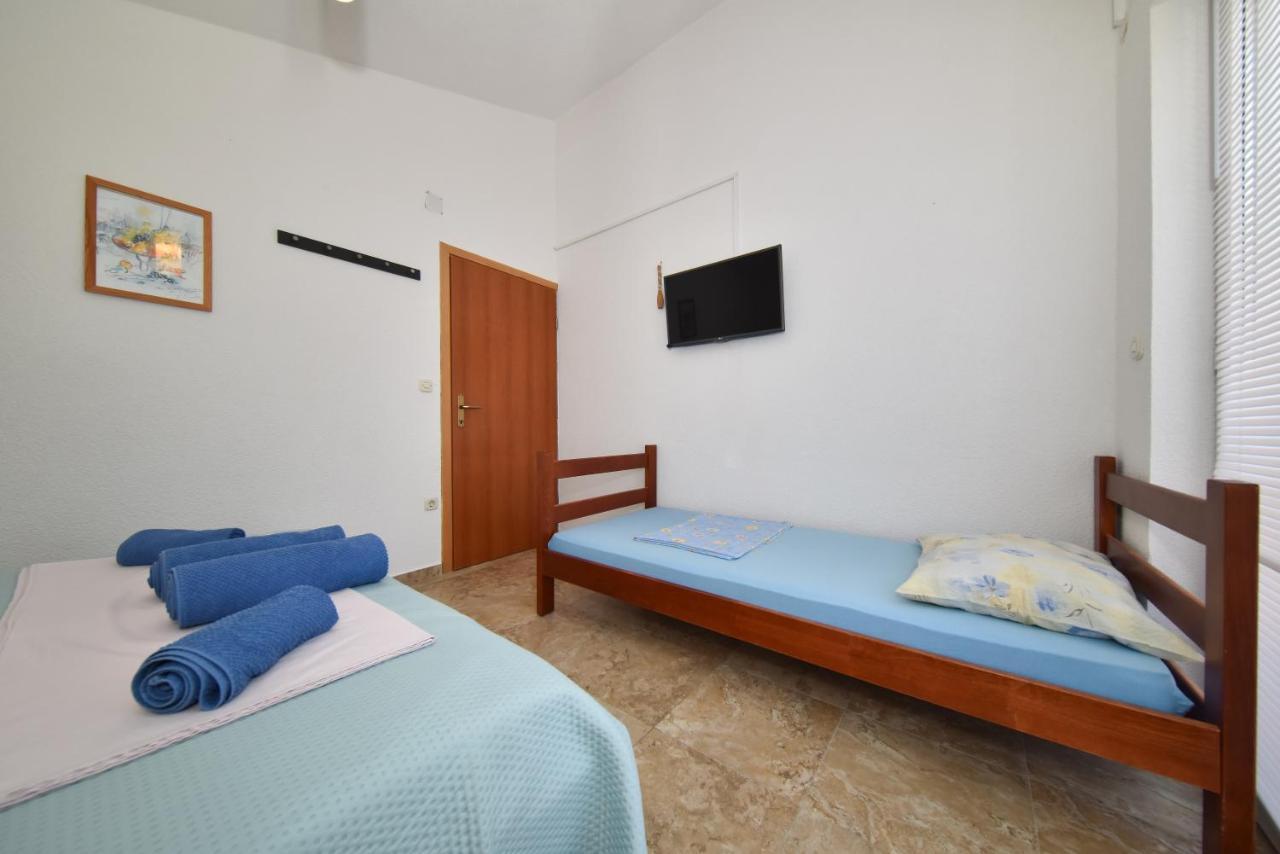 Apartments Zrakic ザトン エクステリア 写真